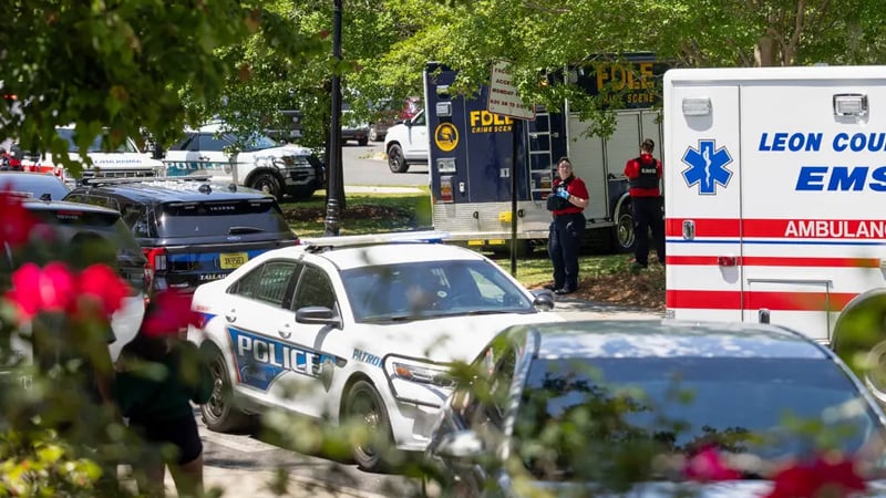 মায়ের পিস্তল দিয়ে বিশ্ববিদ্যালয়ে গুলি চালাল যুবক, নিহত দুই